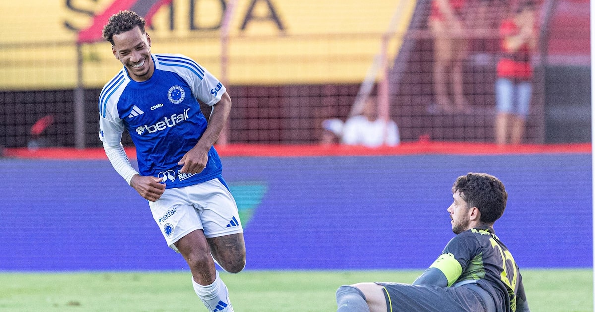 Cruzeiro atropela Sport com &#039;Jardinismo&#039; e mostra força no Brasileirão