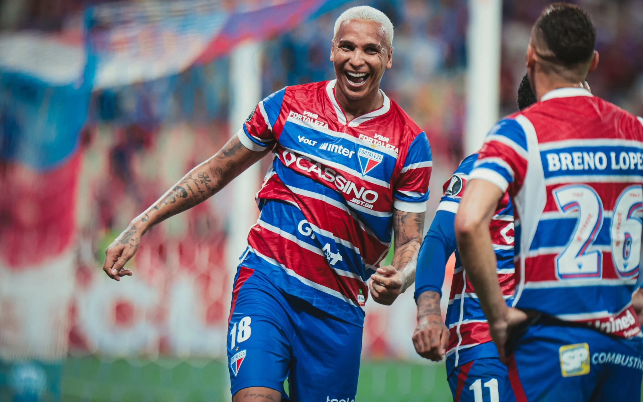 Fortaleza Goleia Colo-Colo por 4 a 0 e Assume Vice-Liderança na Libertadores